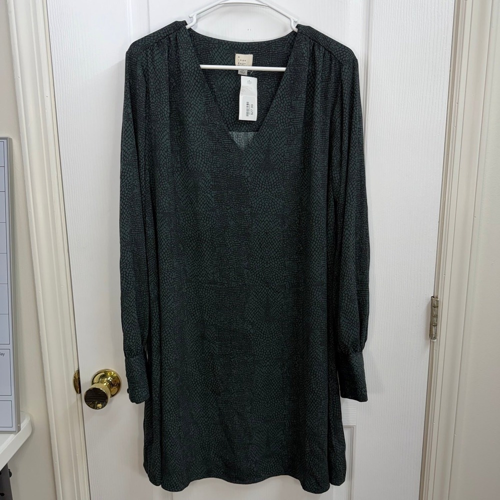 NEW A New Day green black‎ patterned v-neck long sleeve knee dress relaxed XL
